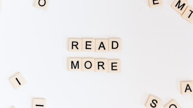 ReadMoreと書かれた画像